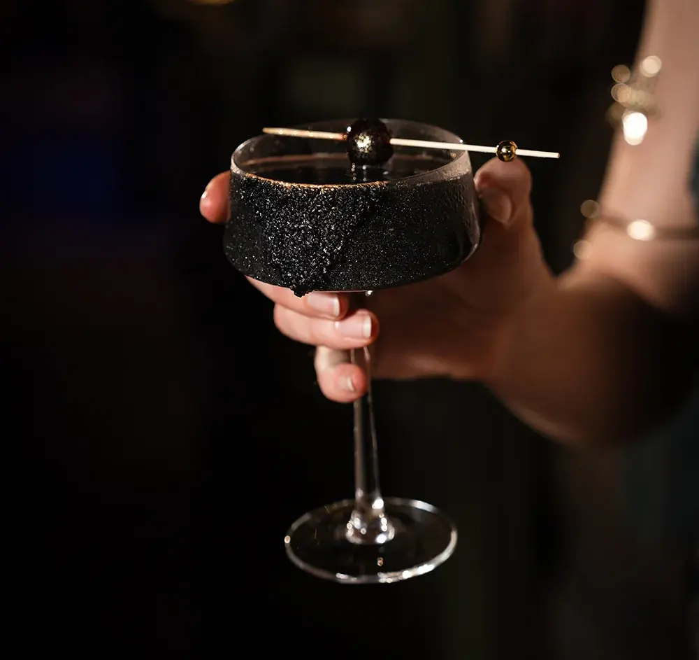 The Black Pearl | Helena Modern Riviera